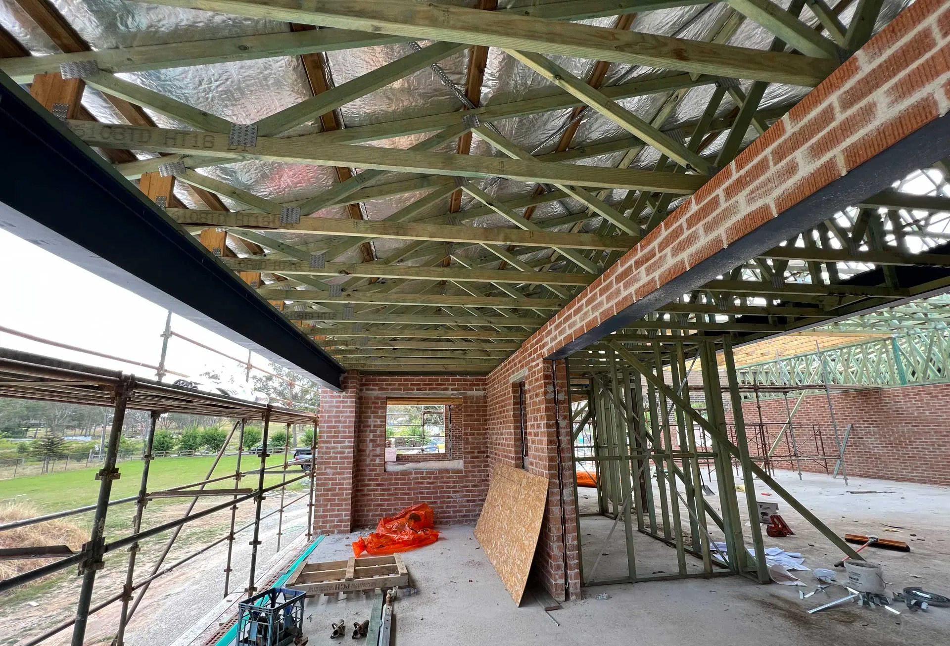 Roof frame structural system and steel beam system